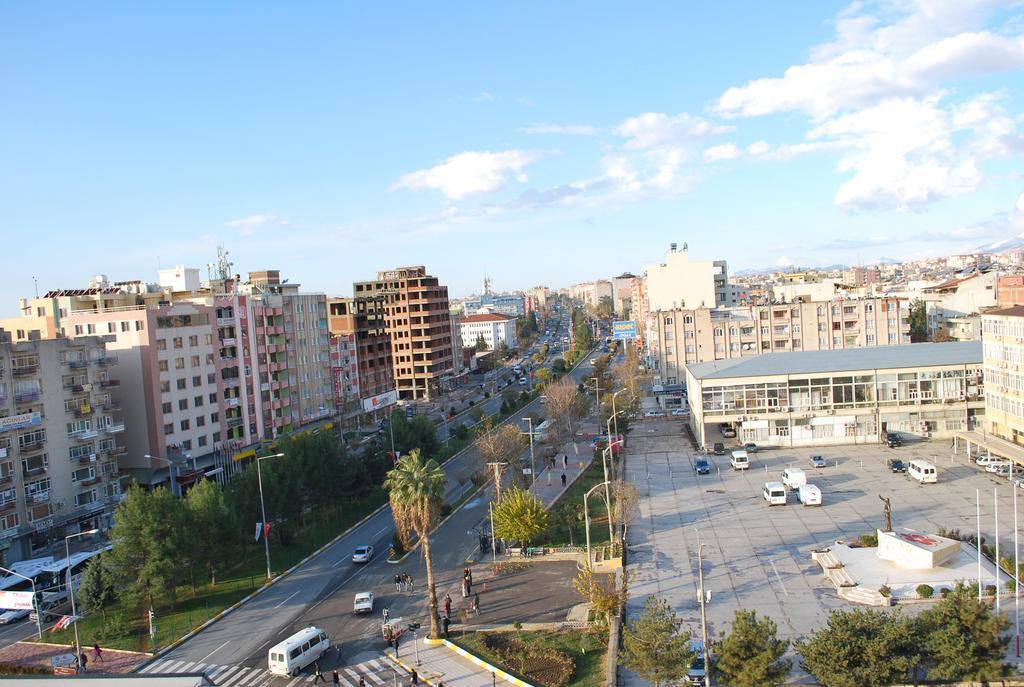 Hotel Grand Iskender Adiyaman ภายนอก รูปภาพ